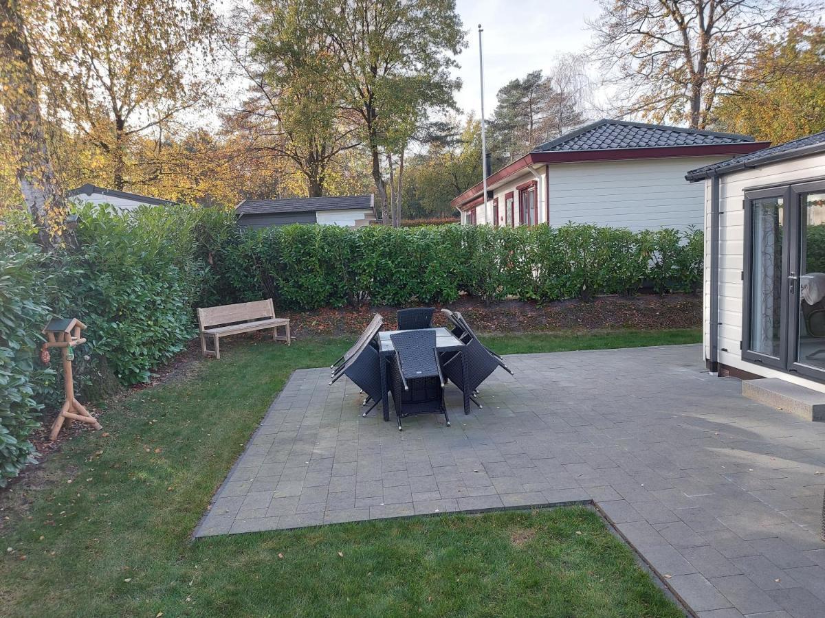 Chalet Wanama. Gelegen Op Het Vakantiepark Het Lierderholt Op De Veluwe. Villa Beekbergen Exterior foto