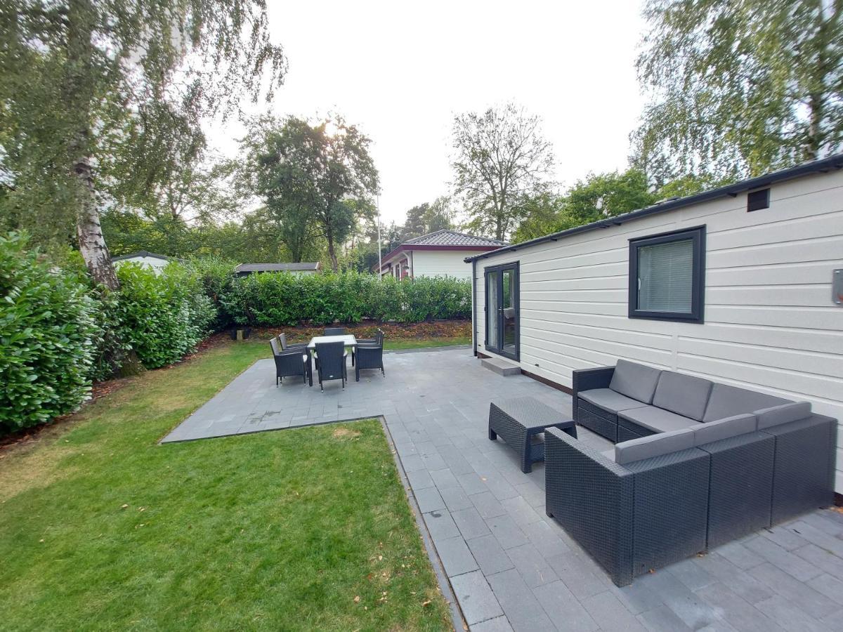 Chalet Wanama. Gelegen Op Het Vakantiepark Het Lierderholt Op De Veluwe. Villa Beekbergen Exterior foto